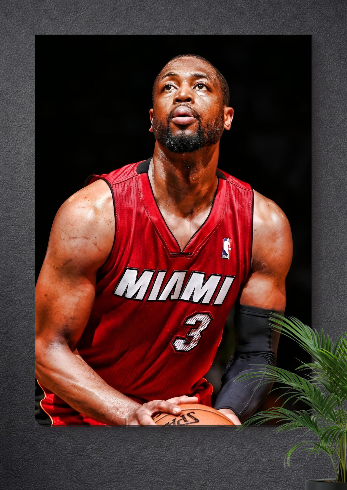 DWYANE WADE | BASKETBALL | MIAMI HEAT | JERSEY NUMBER: 3